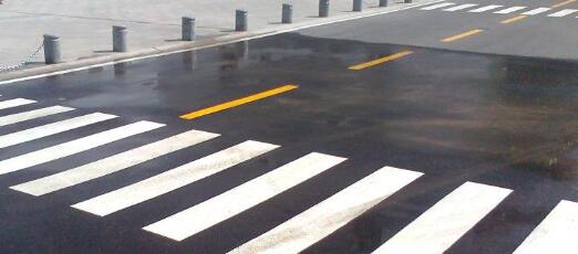 蘇州專業(yè)道路劃線施工，飛揚(yáng)市政為您護(hù)航