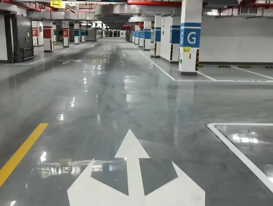 蘇州廠房地面劃線專(zhuān)業(yè)施工？筑牢工業(yè)安全的第一道防線